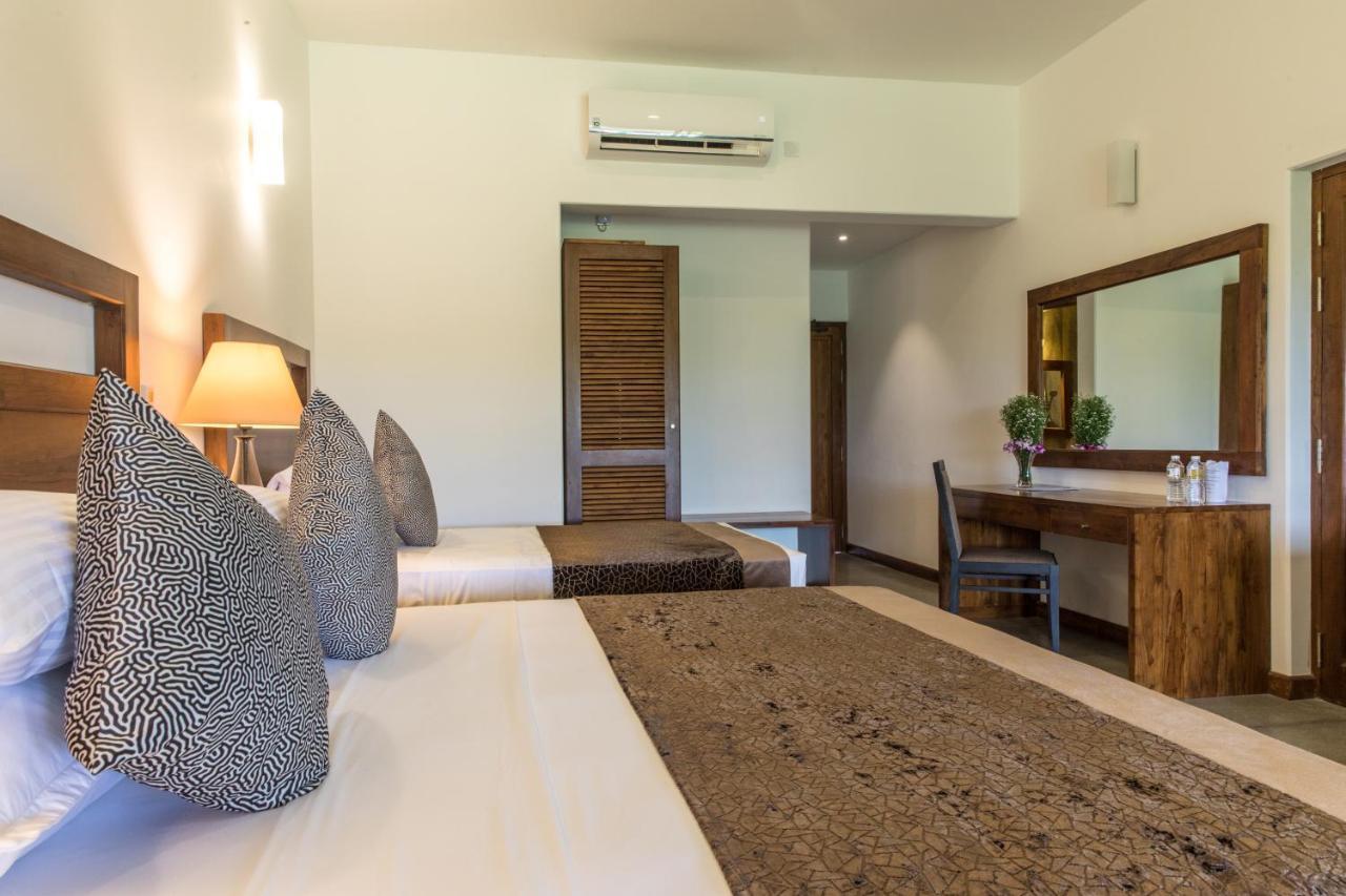 Hotel Earls Rajarata Anuradhápura Pokoj fotografie