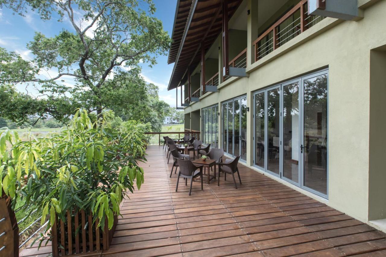 Hotel Earls Rajarata Anuradhápura Exteriér fotografie