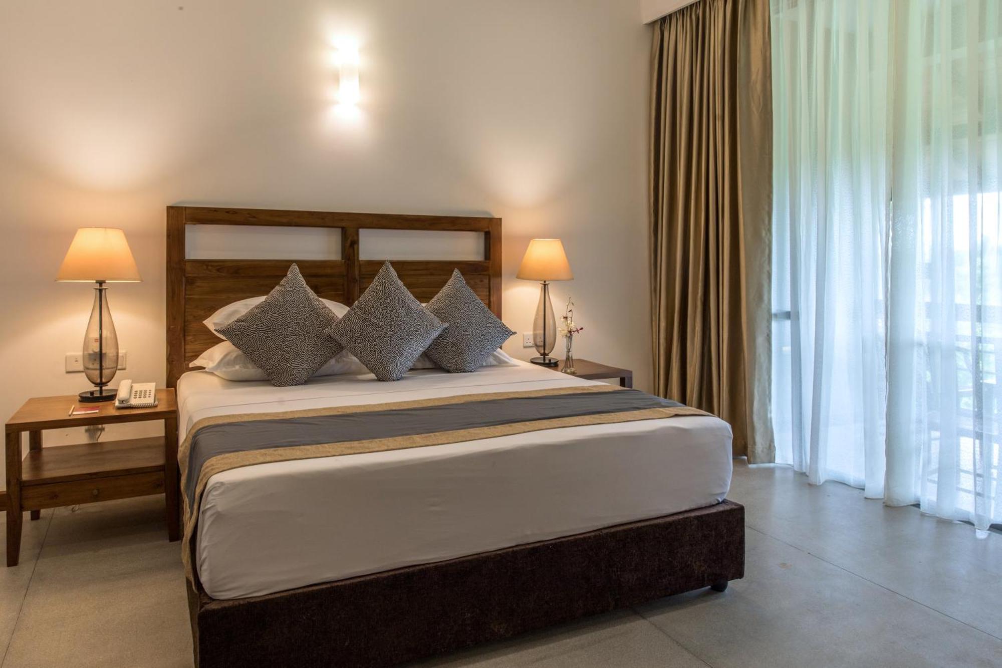 Hotel Earls Rajarata Anuradhápura Pokoj fotografie