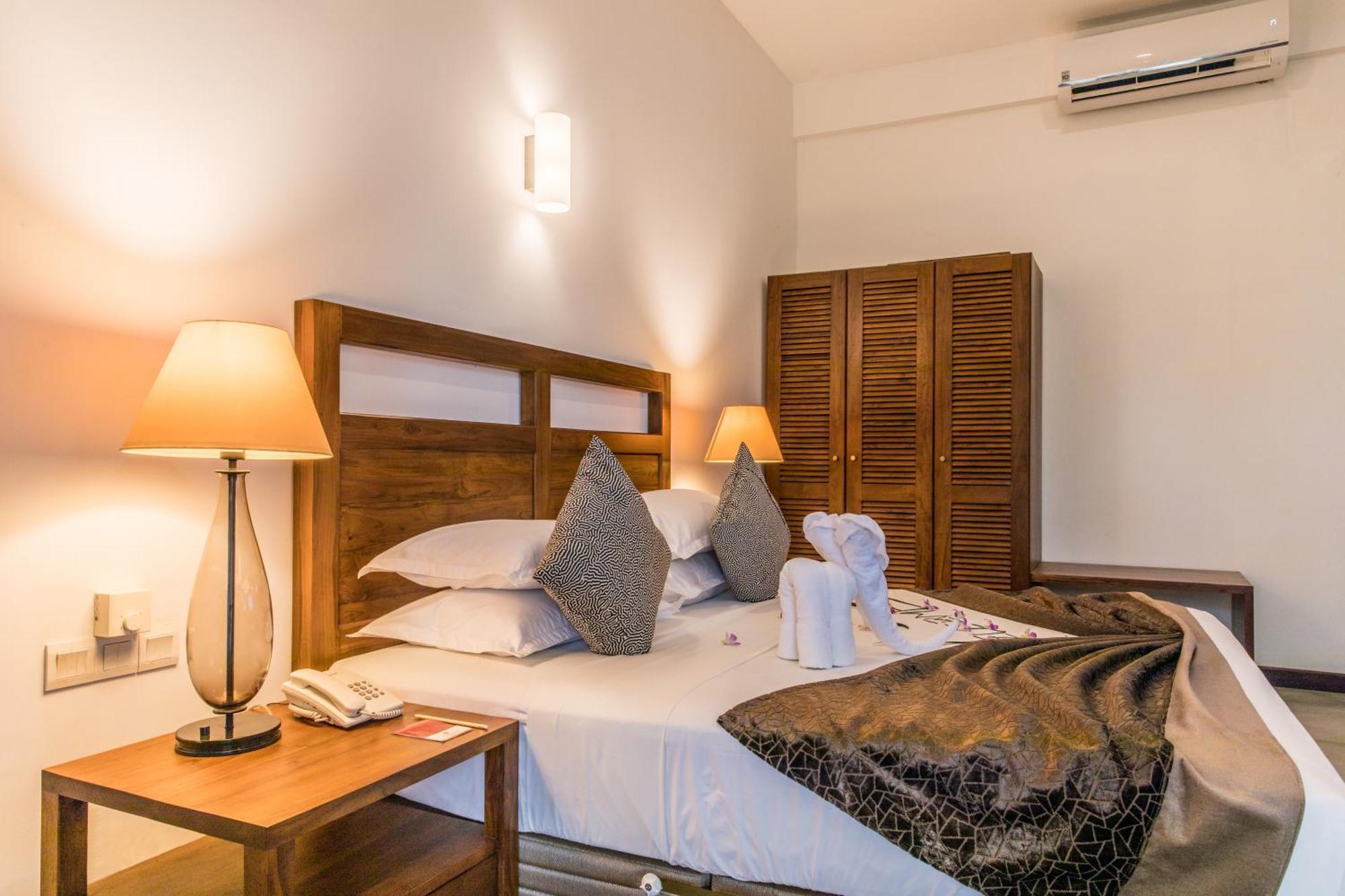 Hotel Earls Rajarata Anuradhápura Pokoj fotografie