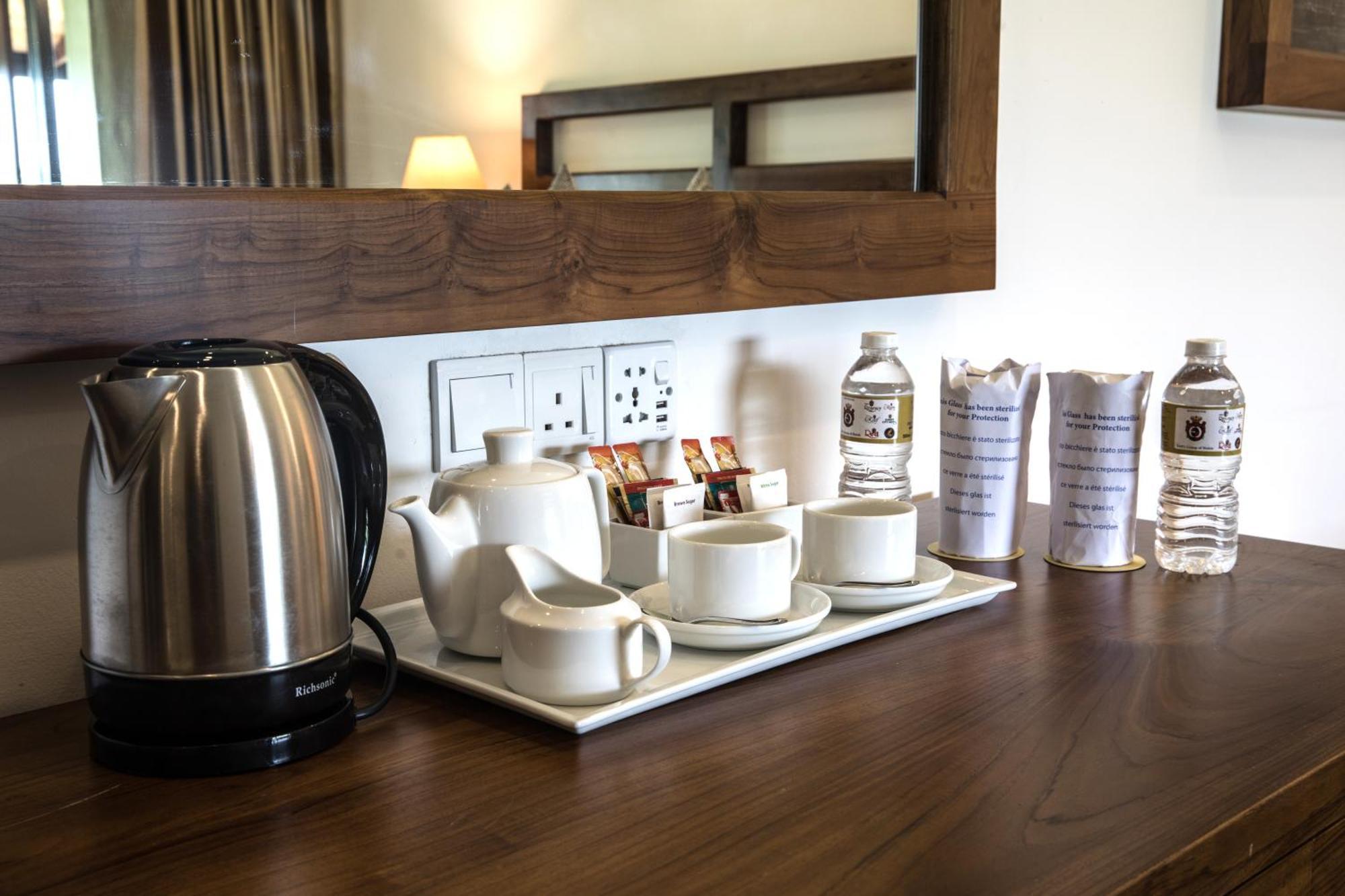 Hotel Earls Rajarata Anuradhápura Pokoj fotografie