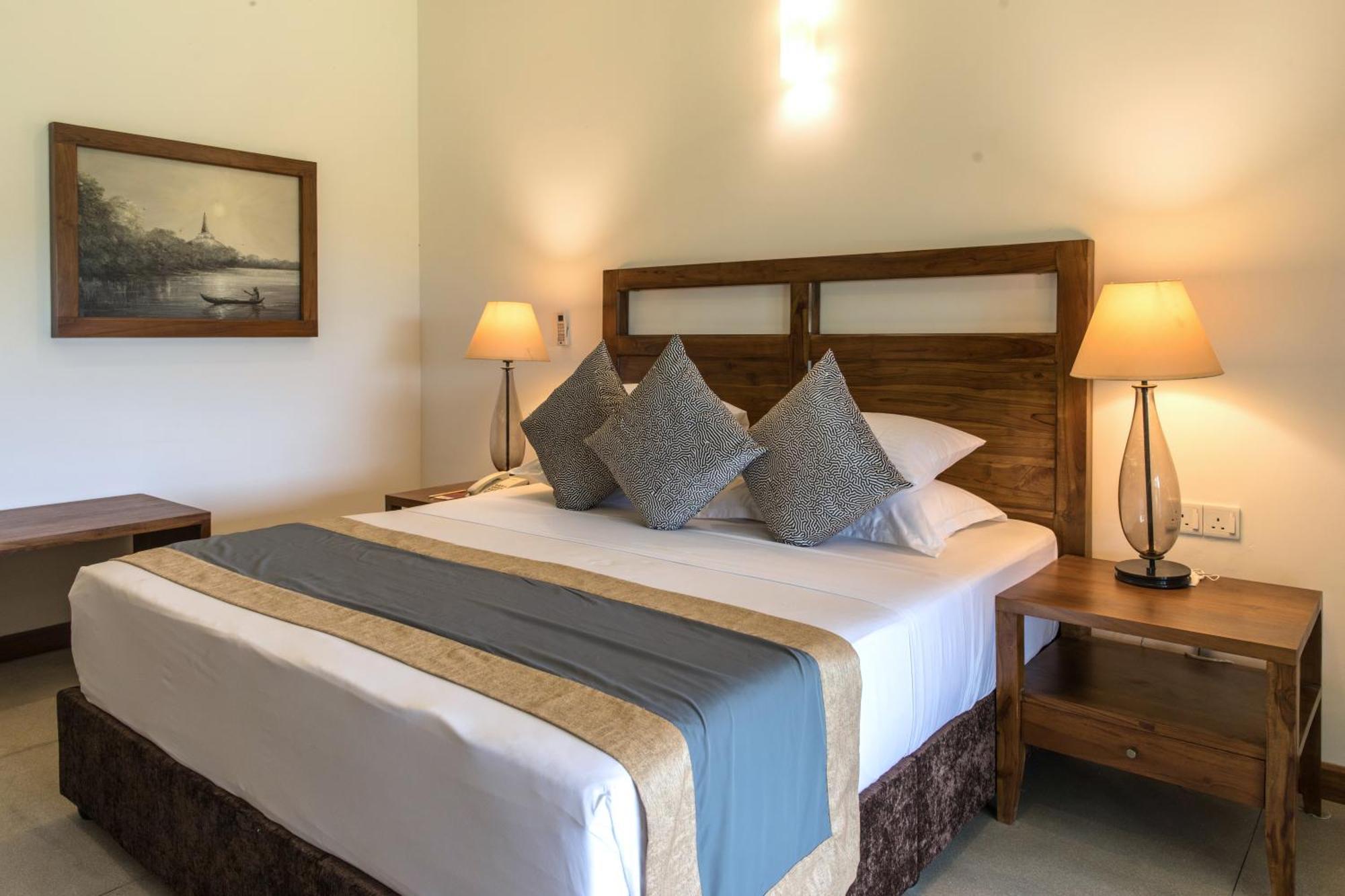 Hotel Earls Rajarata Anuradhápura Pokoj fotografie